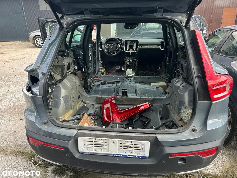 Volvo XC 40 - 5