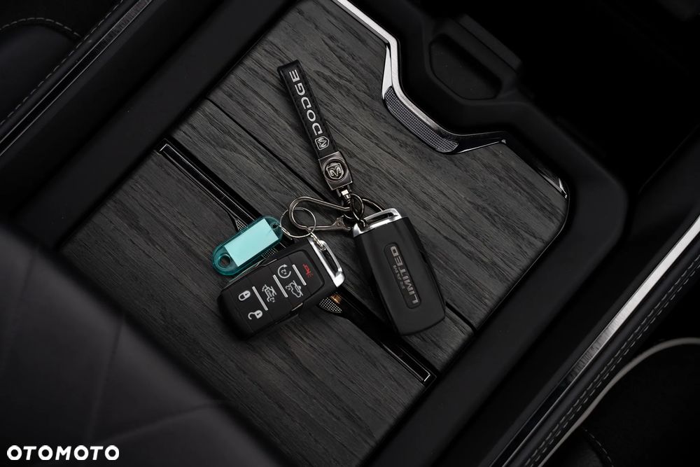 RAM 1500 5.7 Crew Cab Limited - 35