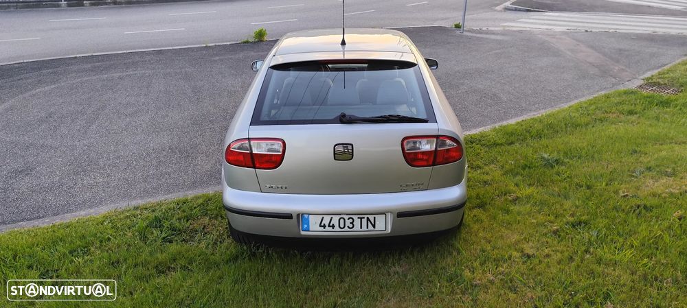 SEAT Leon 1.6 16V Signo - 6