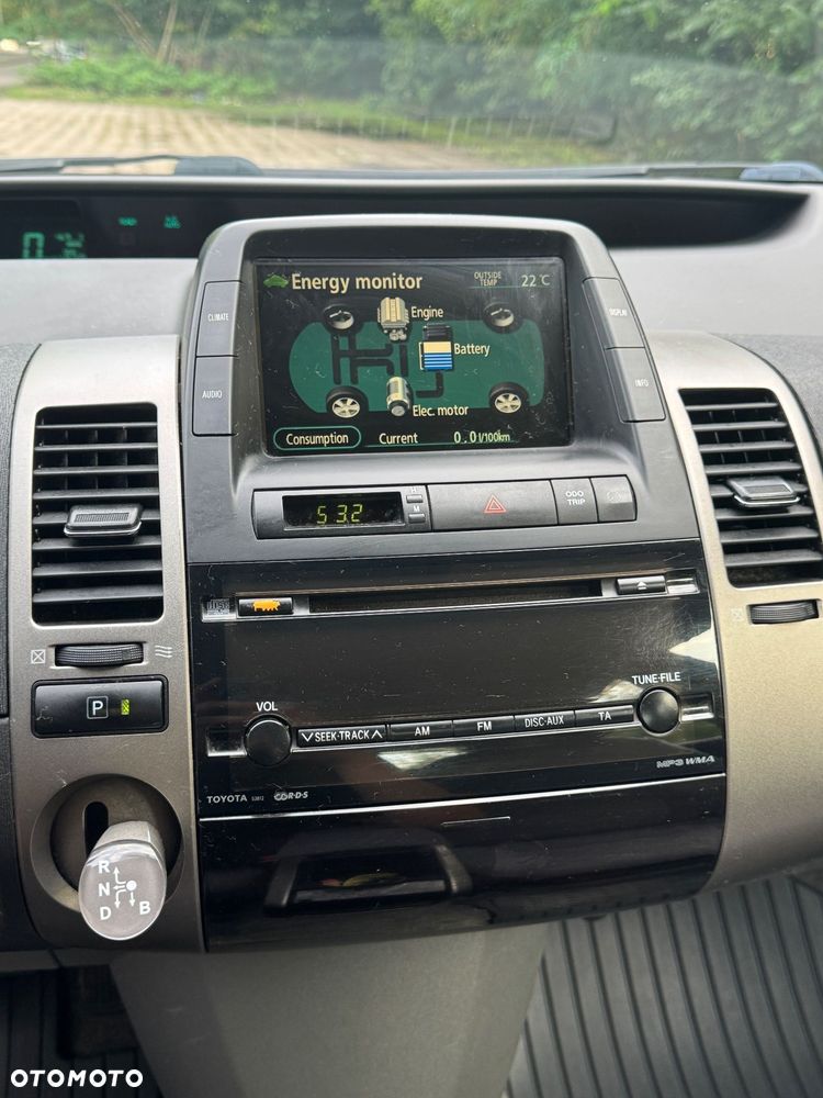 Toyota Prius 1.5 VVT-i Prestige - 27