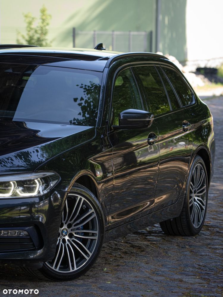 BMW Seria 5 530d xDrive Sport Line - 5