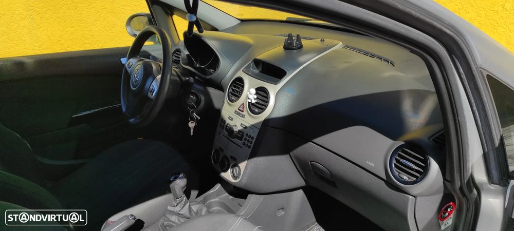 Opel Corsa 1.3 CDTi Enjoy - 2