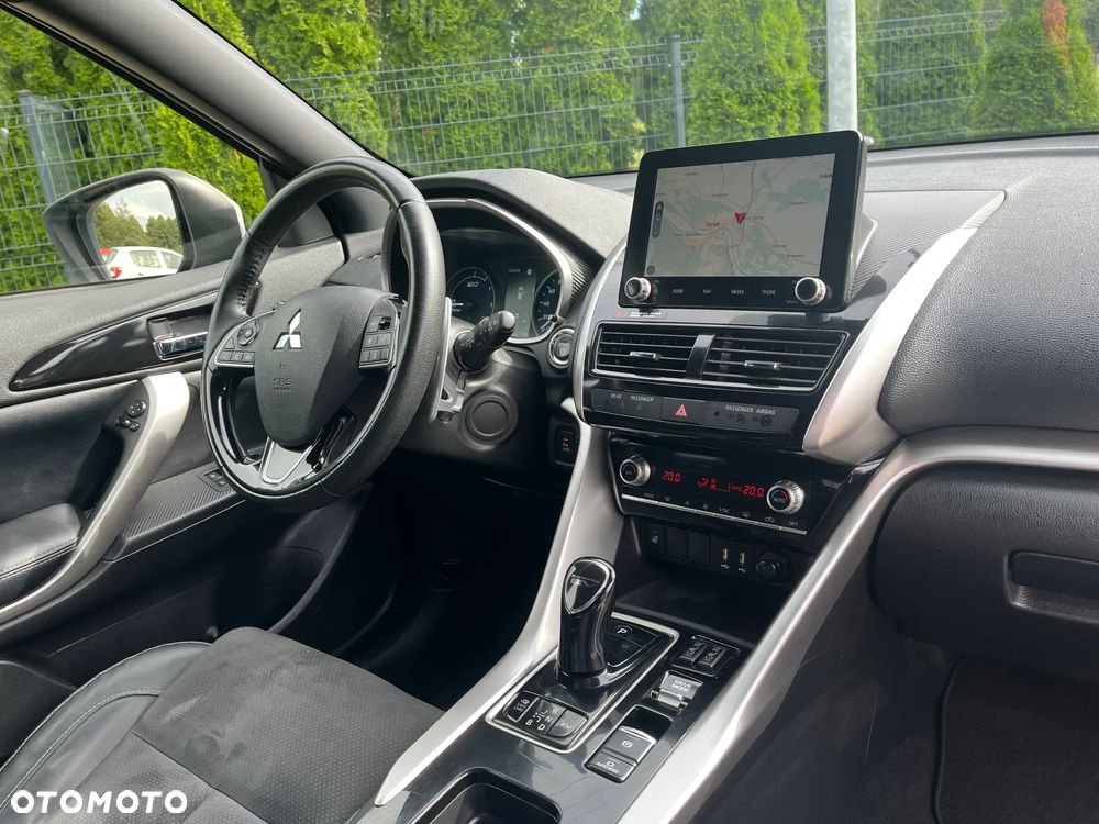 Mitsubishi Eclipse Cross Plug-In Hybrid 4WD Plus Select - 31