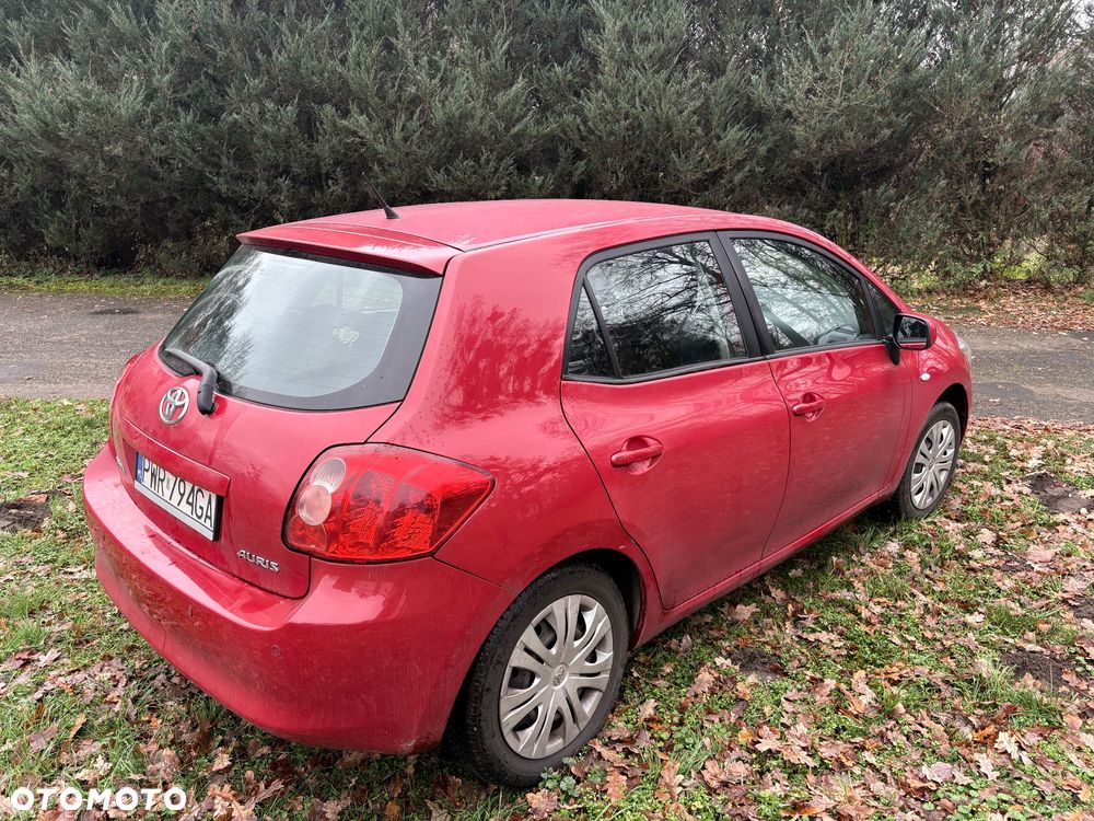 Toyota Auris 1.6 VVT-i Luna - 2
