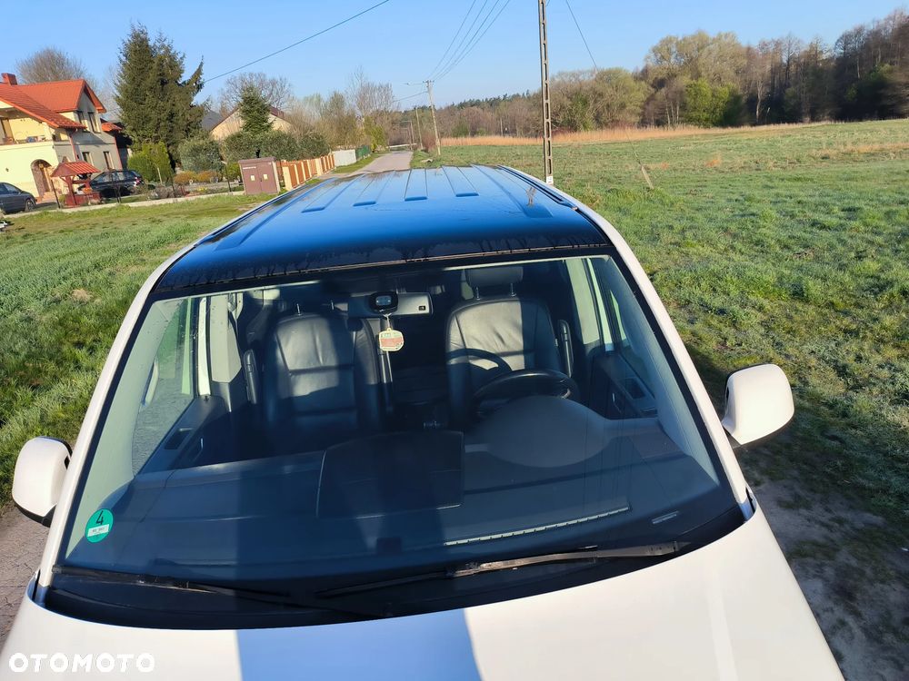 Volkswagen Multivan - 9