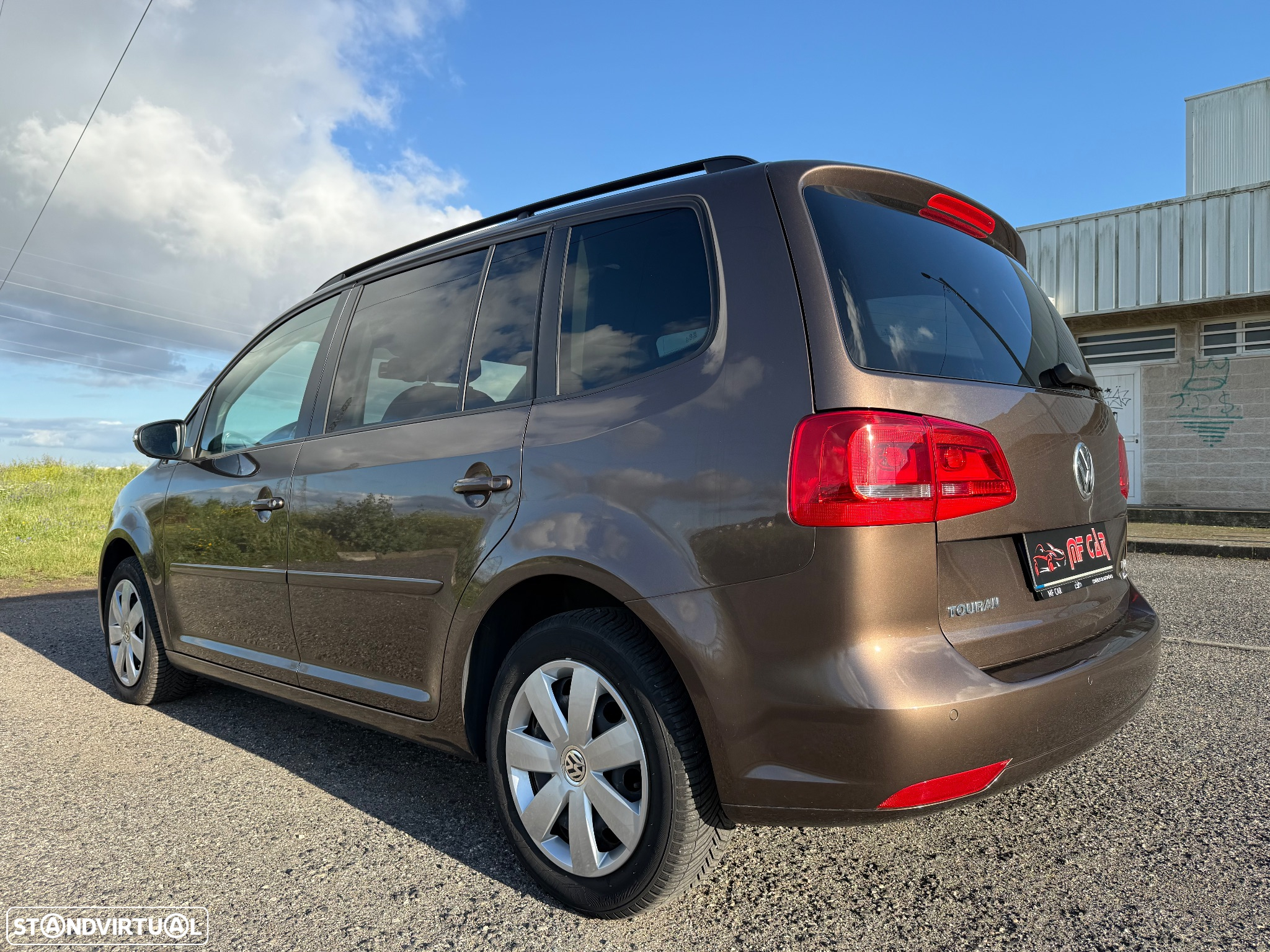 VW Touran 1.6 TDI DPF BlueMotion DSG Comfortline - 8