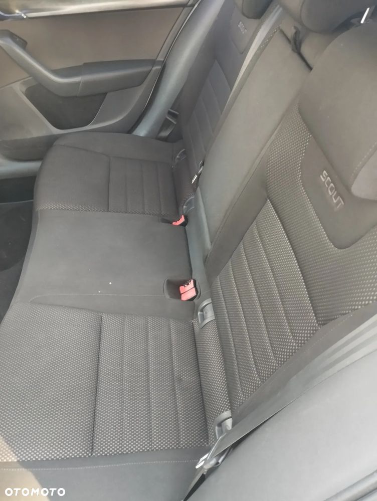 Skoda Octavia 2.0 TDI 4x4 DSG Scout - 12