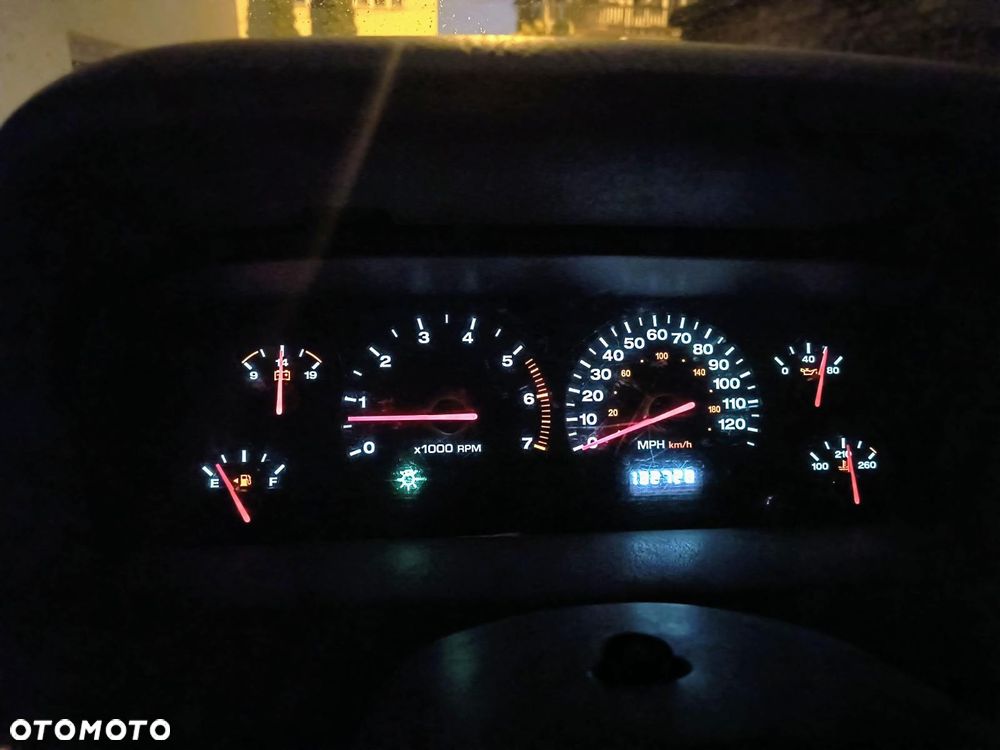 Jeep Grand Cherokee 4.0 Laredo - 3