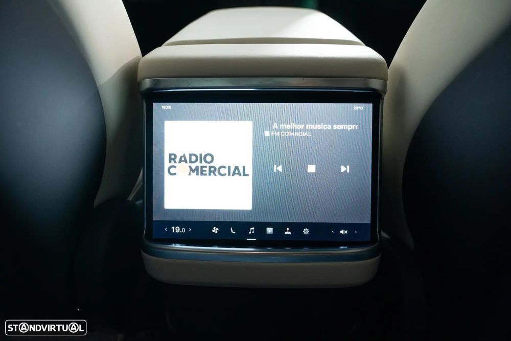 Tesla Model X Long Range AWD - 47