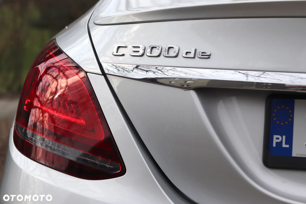 Mercedes-Benz Klasa C 300 de 9G-TRONIC AMG Line - 9