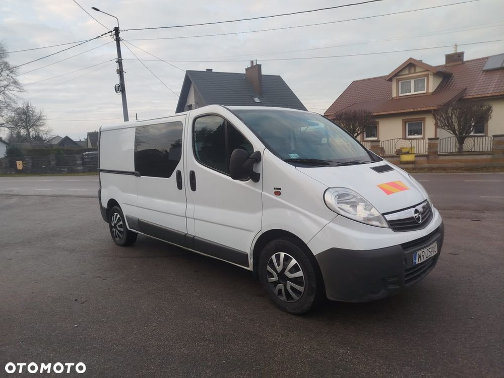 Opel Vivaro - 1