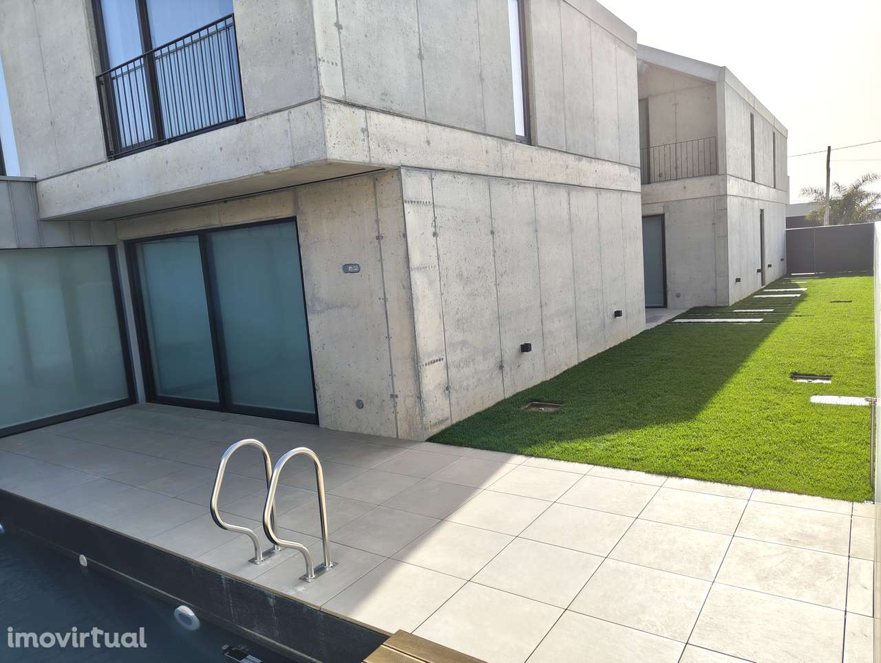 Moradia T5 com piscina e jardim em Canidelo - Grande imagem: 3/55
