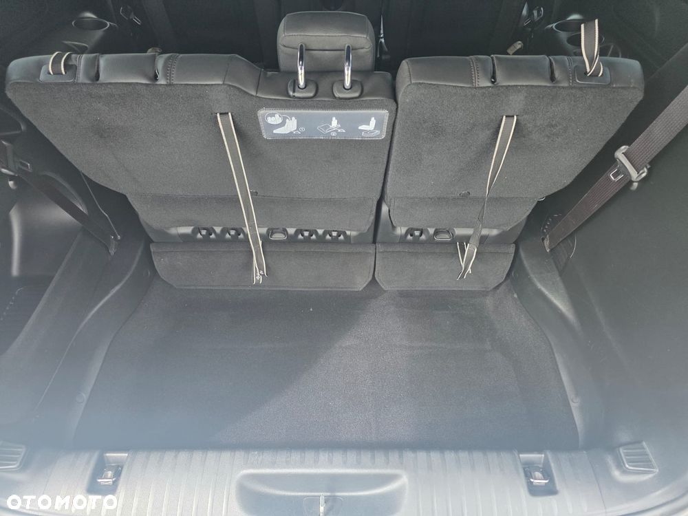 Chrysler Pacifica - 28