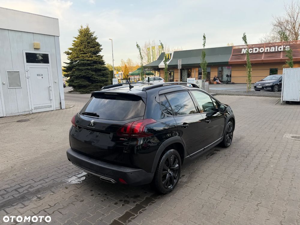 Peugeot 2008 1.2 Pure Tech Allure S&S EAT6 - 8
