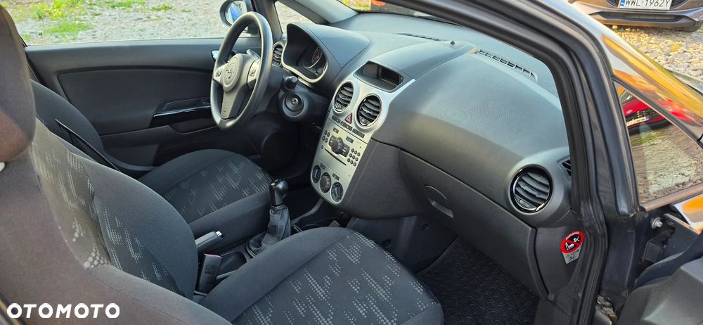 Opel Corsa 1.2 16V Edition / Active - 9