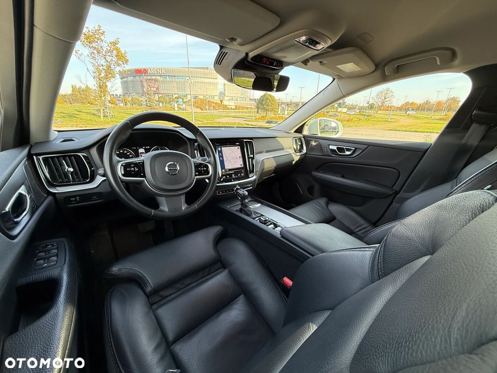 Volvo V60 Cross Country Pro D4 AWD - 11