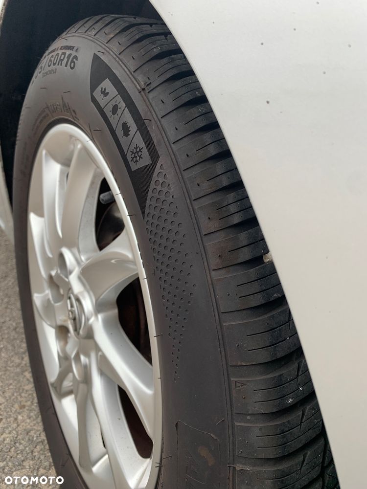 Toyota Auris 2.0 D-4D Edition - 14