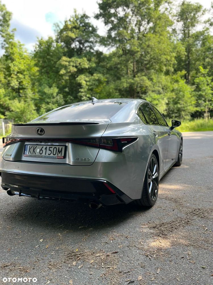 Lexus IS - 2