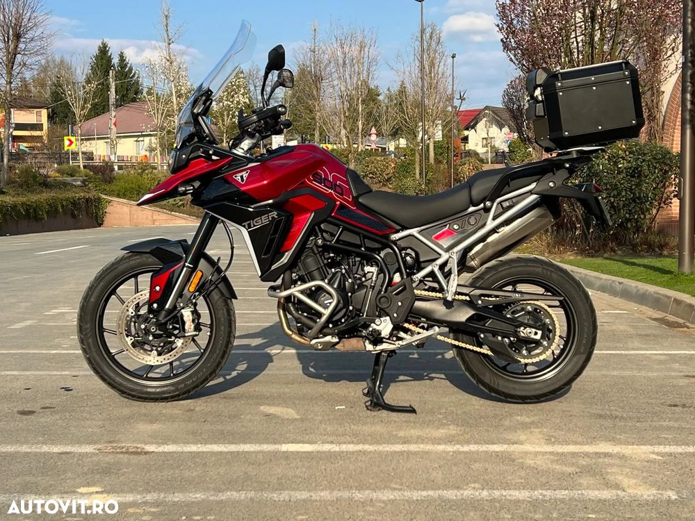 Triumph Tiger 900 - 2