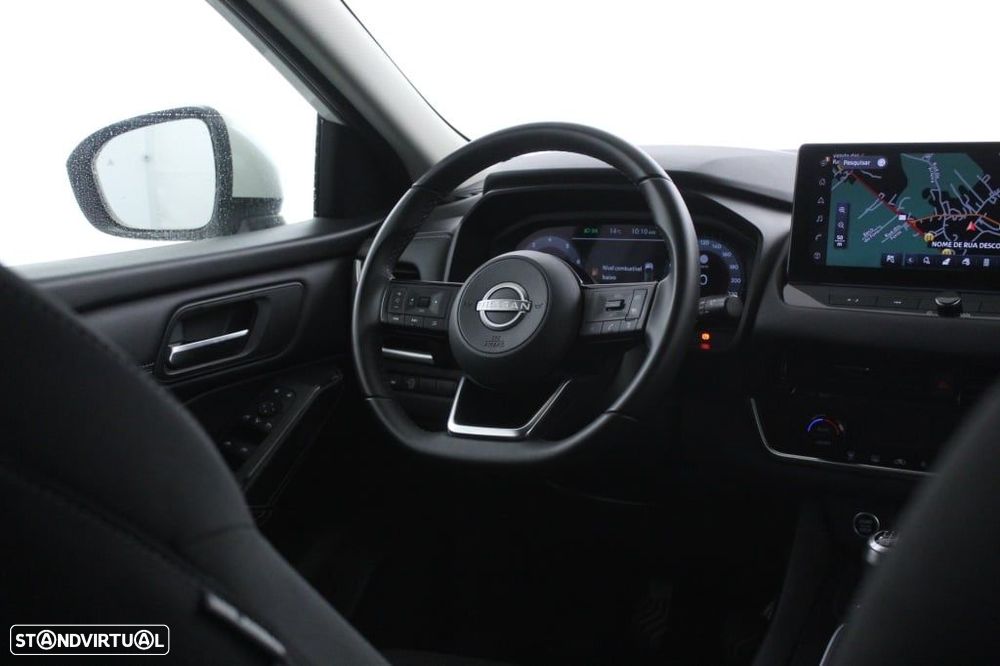 Nissan Qashqai 1.3 DIG-T N-Connecta LED+SKY - 16