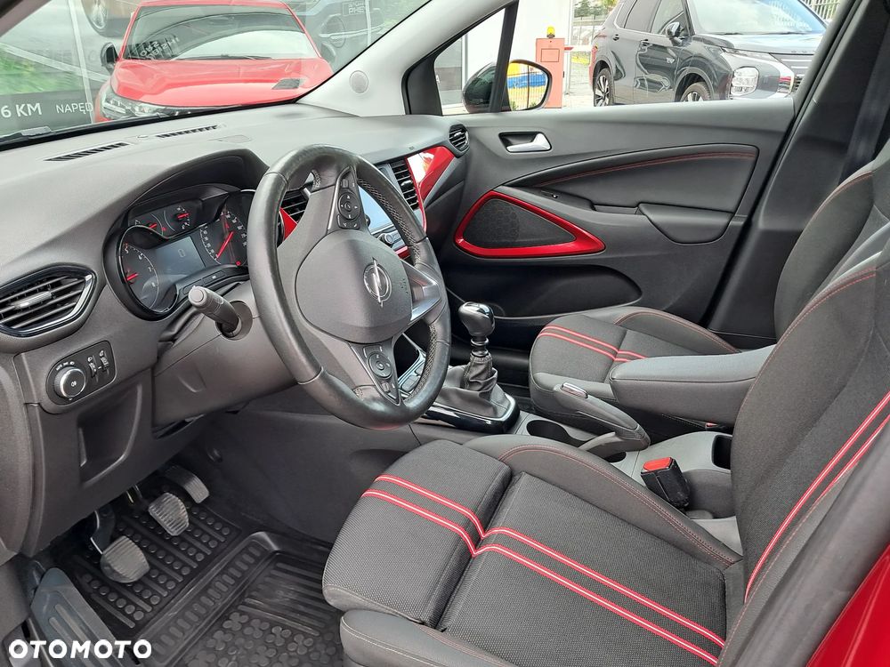 Opel Crossland 1.2 T GS Line - 9