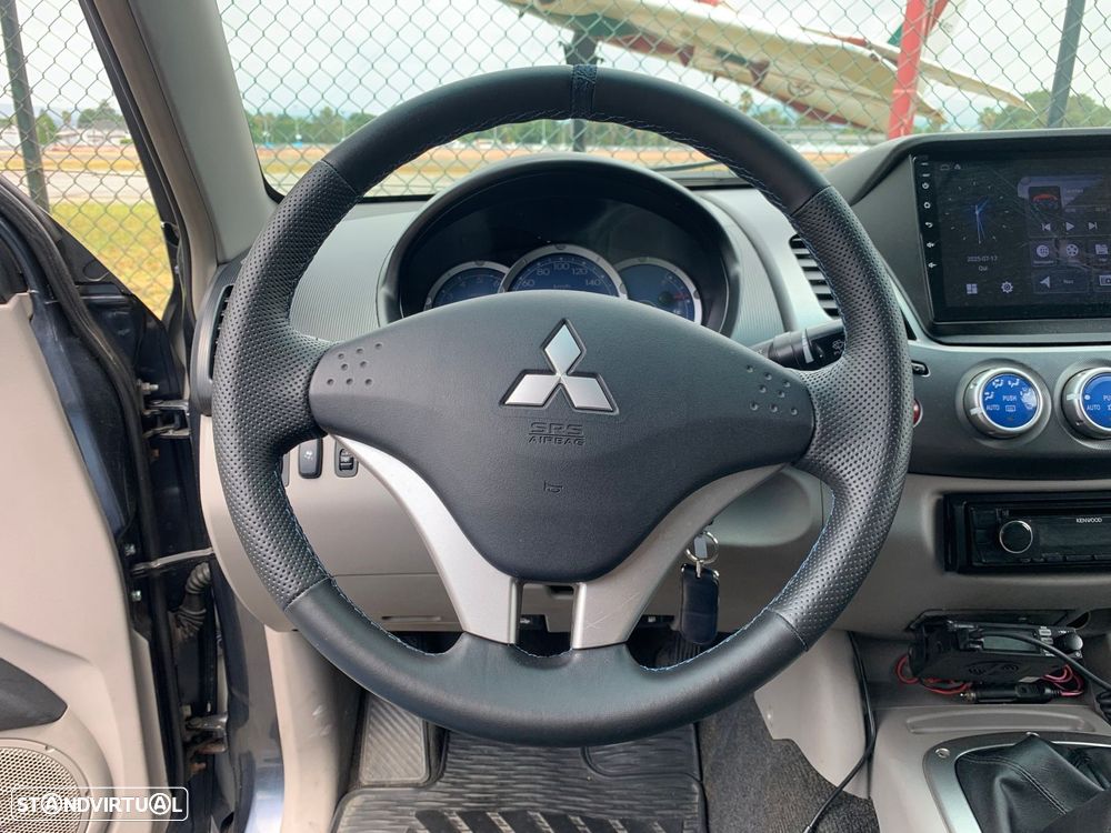 Mitsubishi L200 2.5 DI-D CD Intense JLL/MASC - 22