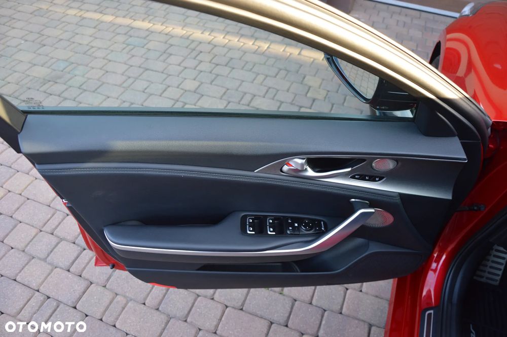 Kia Stinger 3.3 T-GDI V6 GT AWD - 9