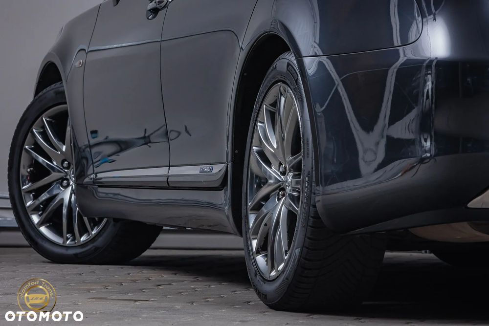 Lexus LS - 11