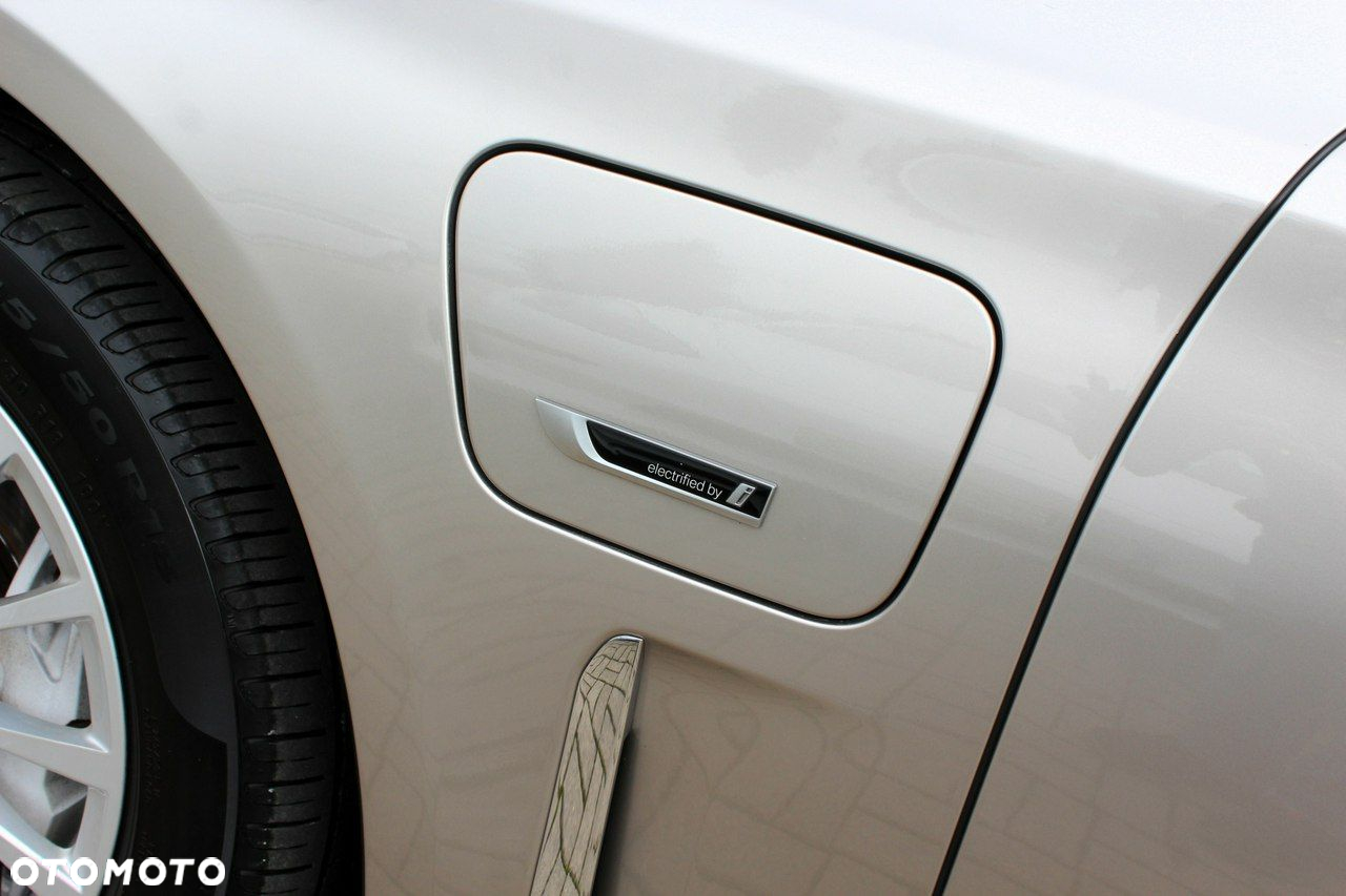 BMW Seria 7 - 8