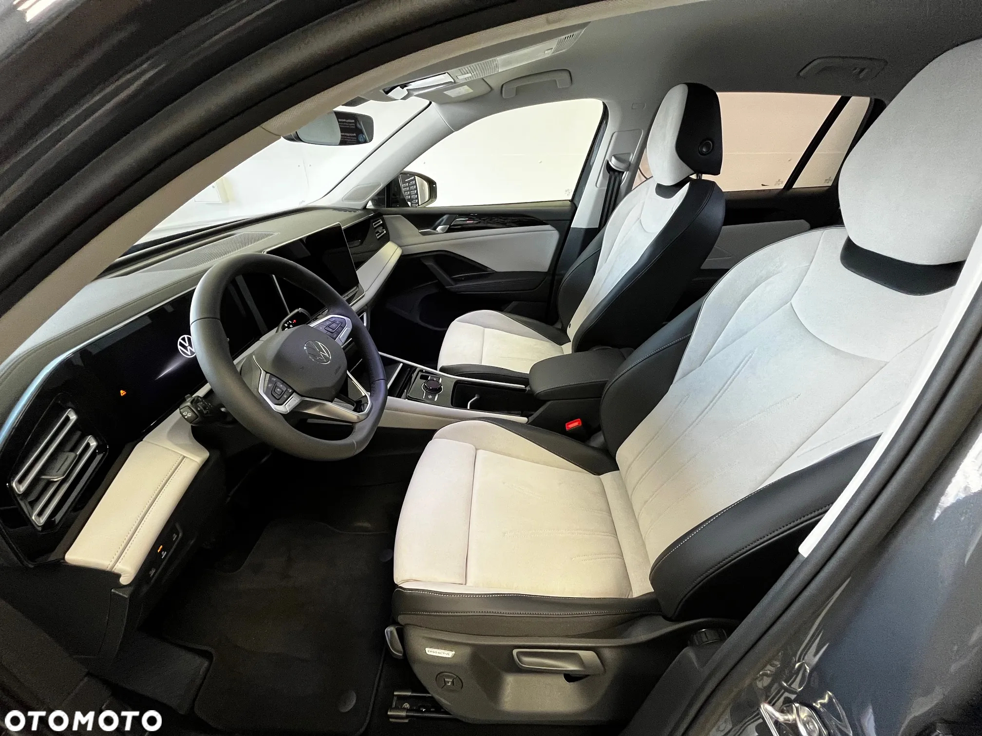 Volkswagen Tiguan 2.0 TSI 4Mot Elegance DSG - 13