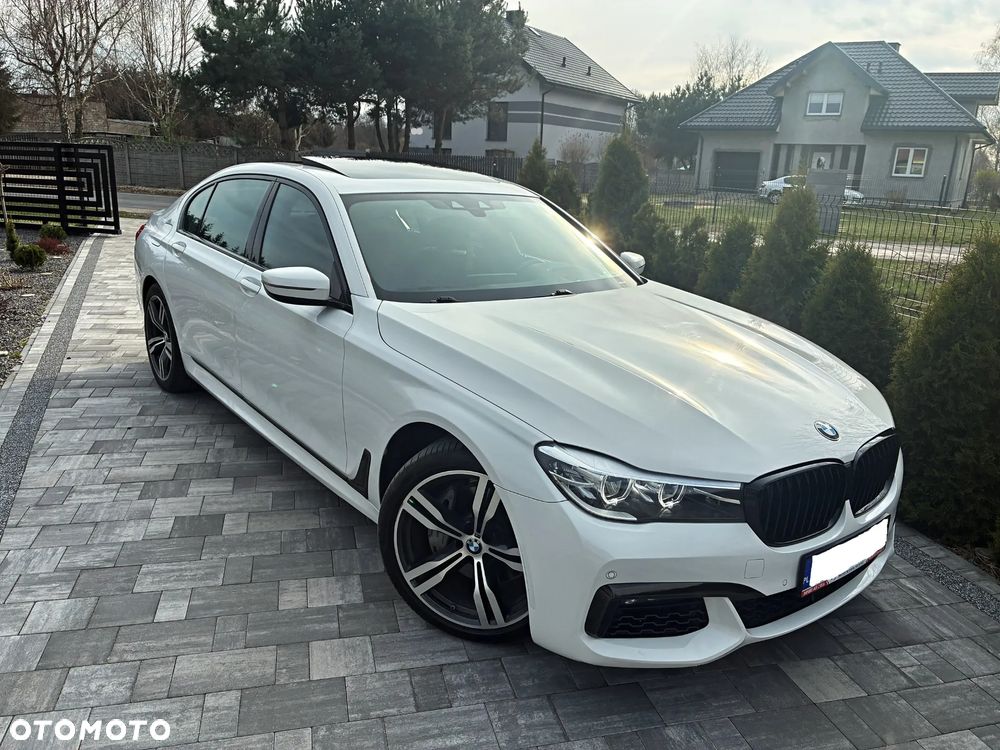 BMW Seria 7 740Li - 4