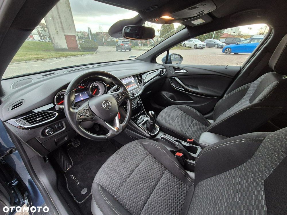 Opel Astra 1.4 T GPF Dynamic S&S - 11