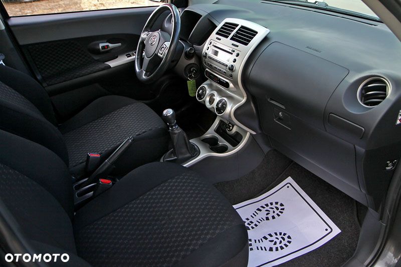 Toyota Urban Cruiser 1.4 D-4D 4x4 Trek - 8