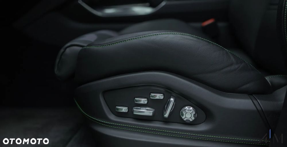 Porsche Cayenne - 22
