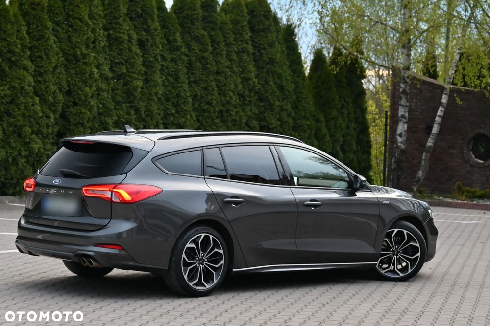 Ford Focus 1.5 EcoBoost ST-Line - 14