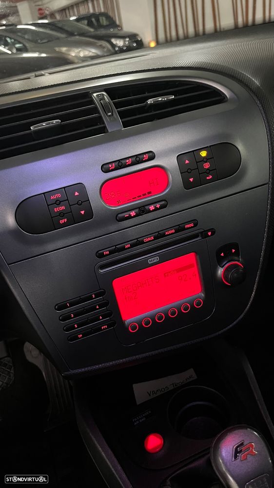 SEAT Leon 2.0 TDI FR - 8