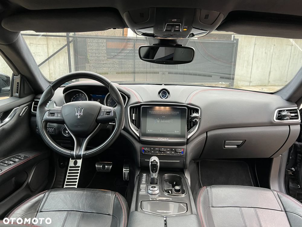 Maserati Ghibli - 10