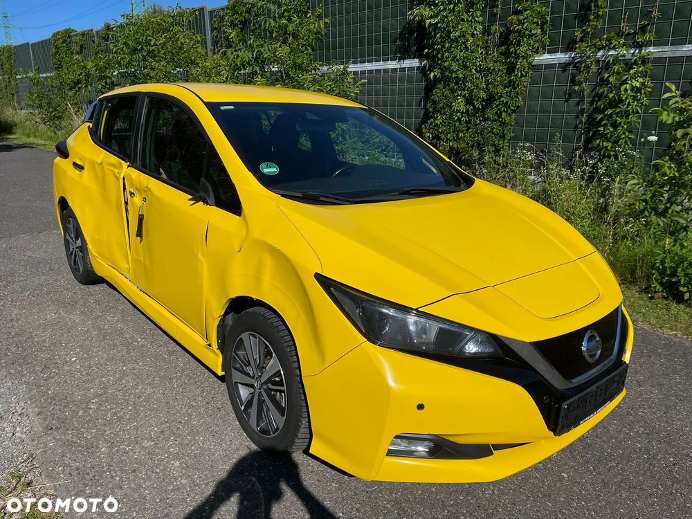 Nissan Leaf - 2
