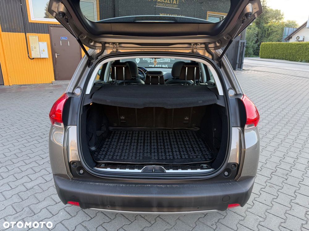Peugeot 2008 120 VTI Allure - 17