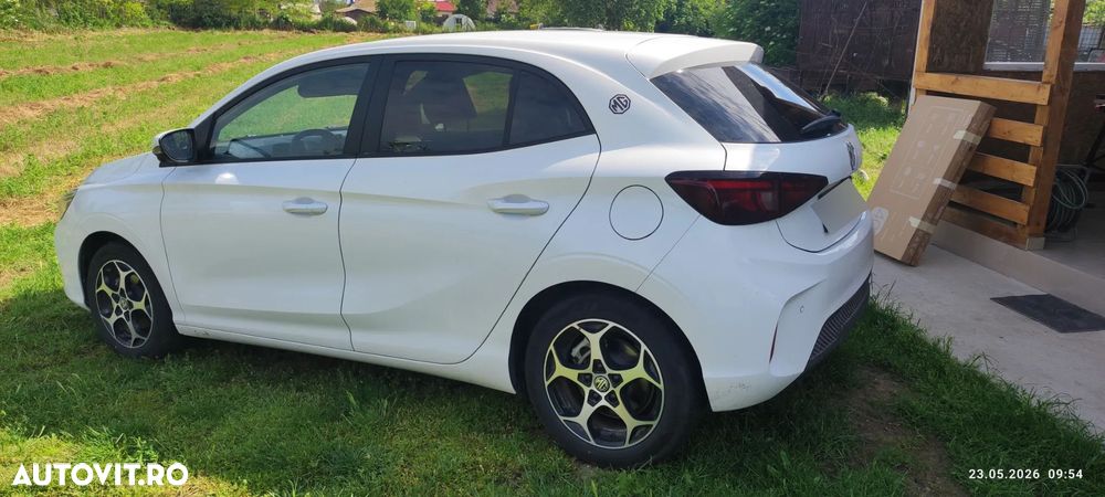 MG MG3 1.5 GDI HEV Exclusive - 6