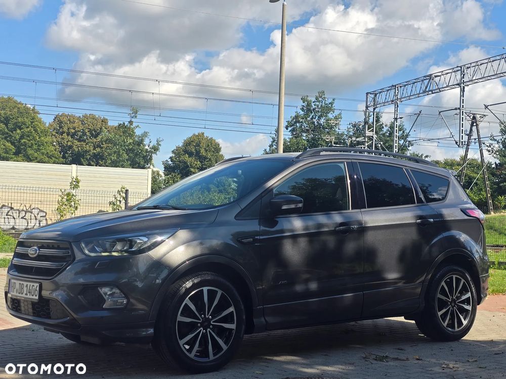 Ford Kuga 2.0 TDCi 4x4 ST-Line - 36