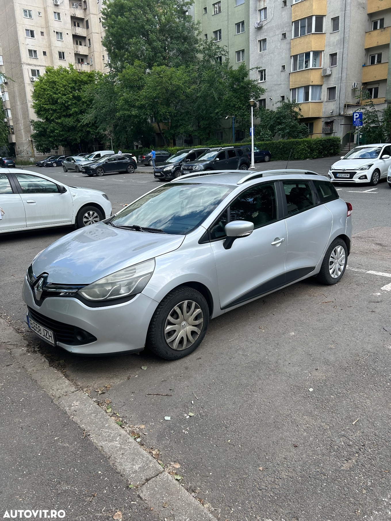 Renault 4 - 8