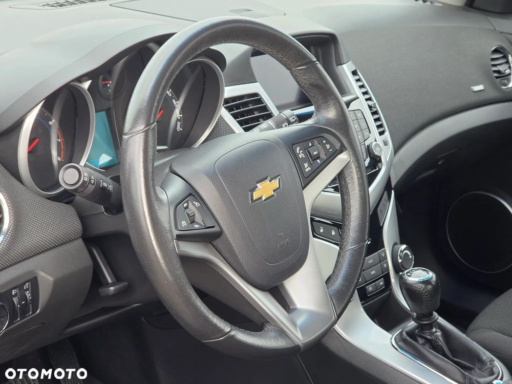 Chevrolet Cruze - 9