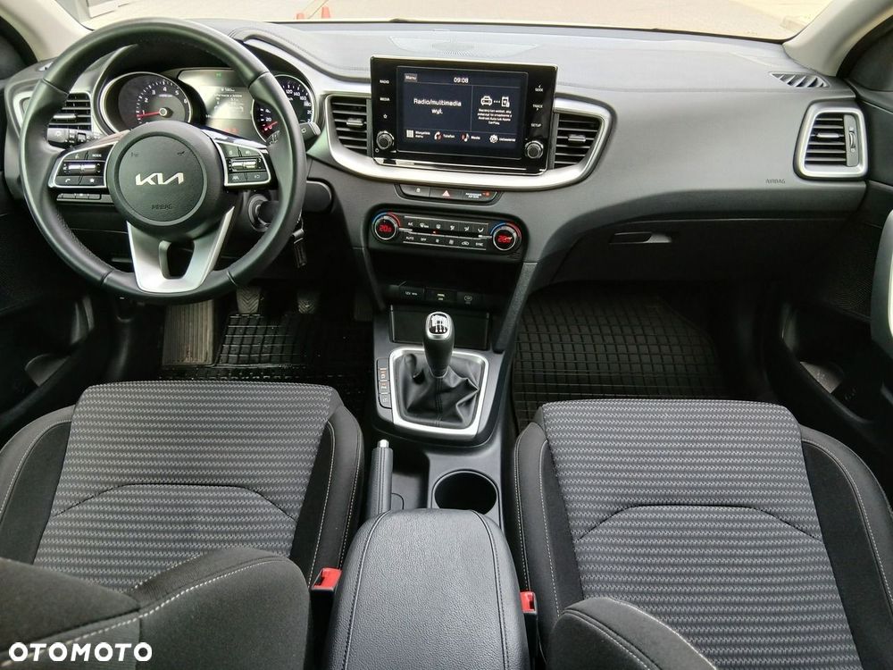 Kia Ceed 1.5 T-GDI M - 14