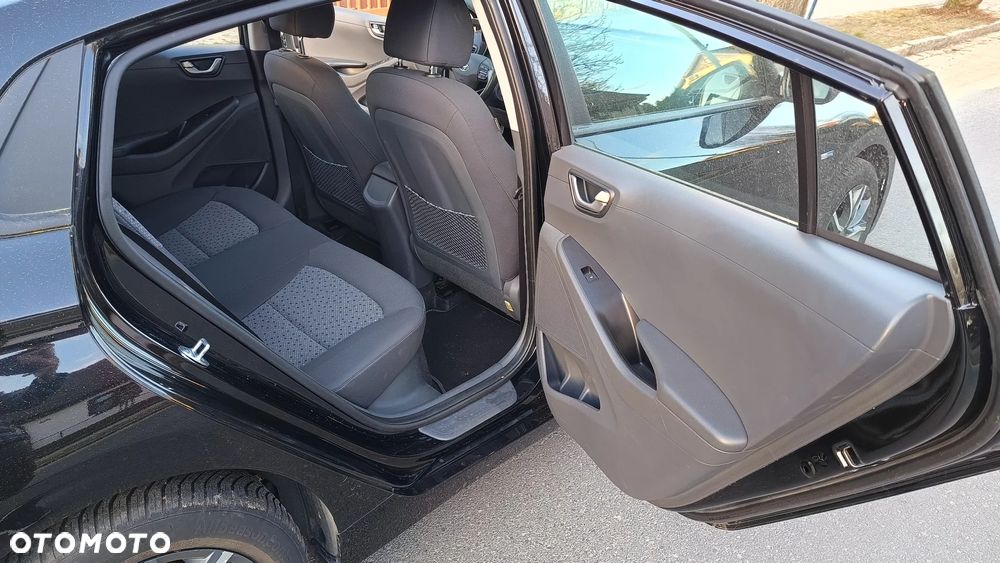 Hyundai IONIQ 1.6 GDI Style - 25