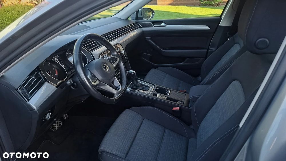 Volkswagen Passat 2.0 TDI EVO Business DSG - 10