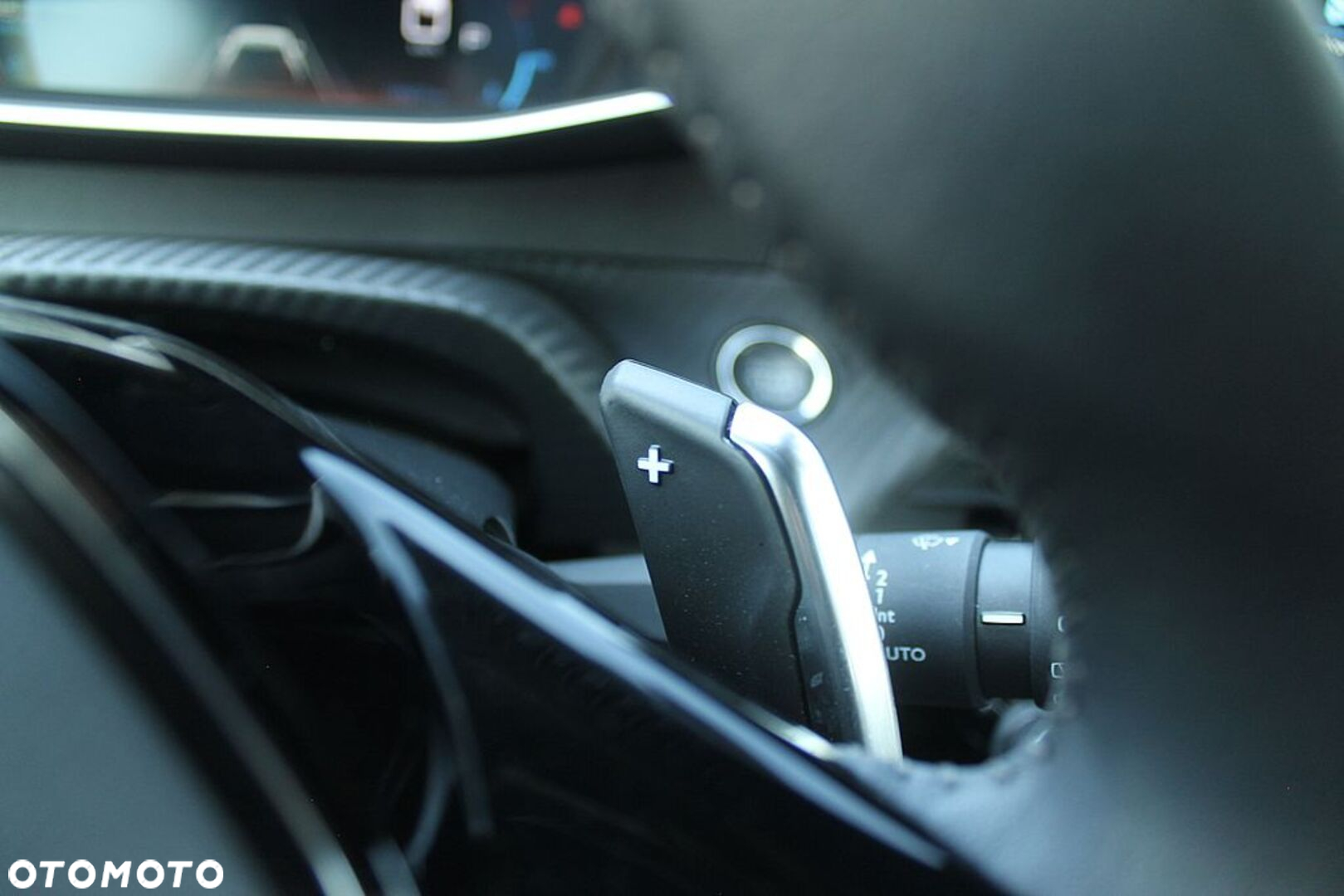 Peugeot 2008 1.2 PureTech Allure Pack S&S EAT8 - 32