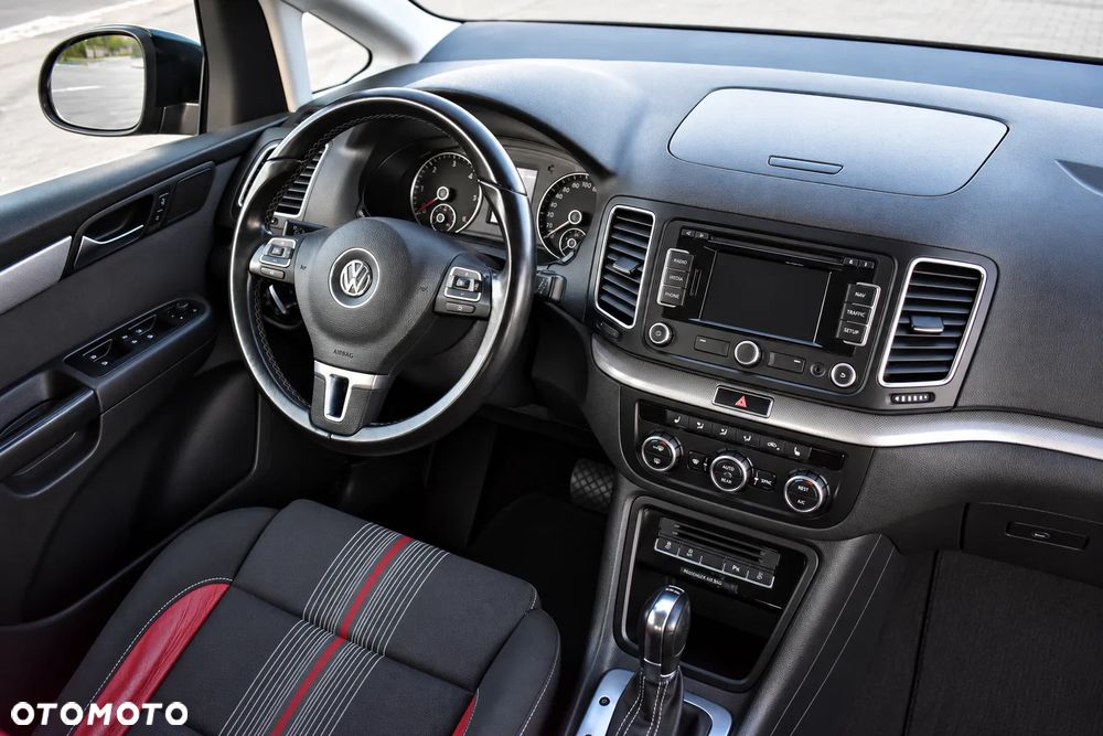 Volkswagen Sharan 2.0 TDI DSG Highline - 23