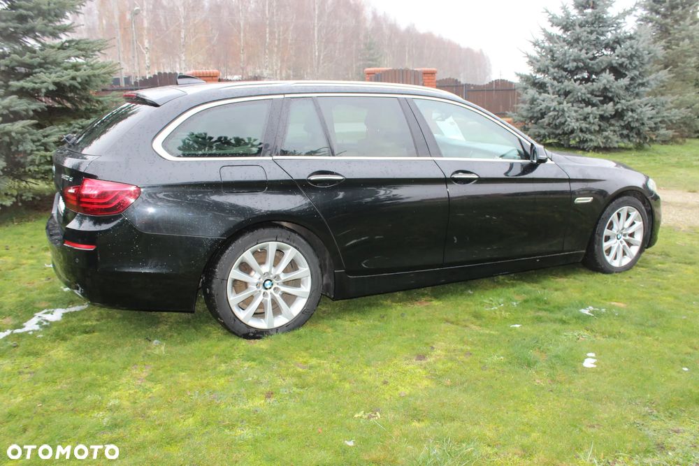 BMW Seria 5 520d Sport Line - 3