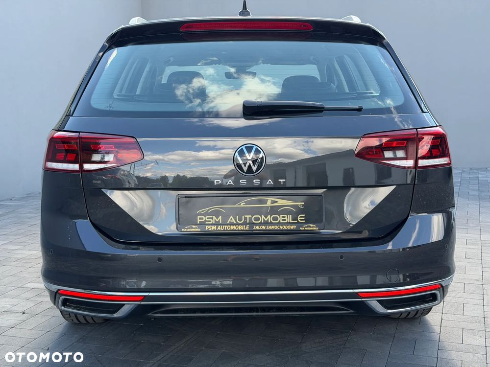 Volkswagen Passat 2.0 TDI EVO Elegance - 9